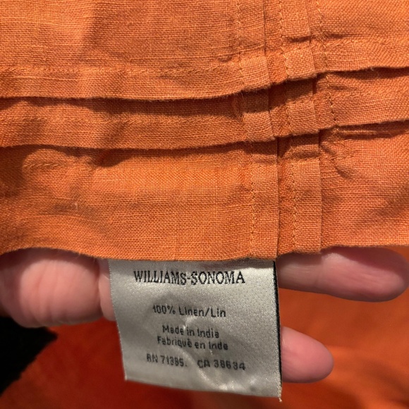 Williams Sonoma Pumpkin Orange 100% Linen Pleated Edge Table Runner - Picture 4 of 5